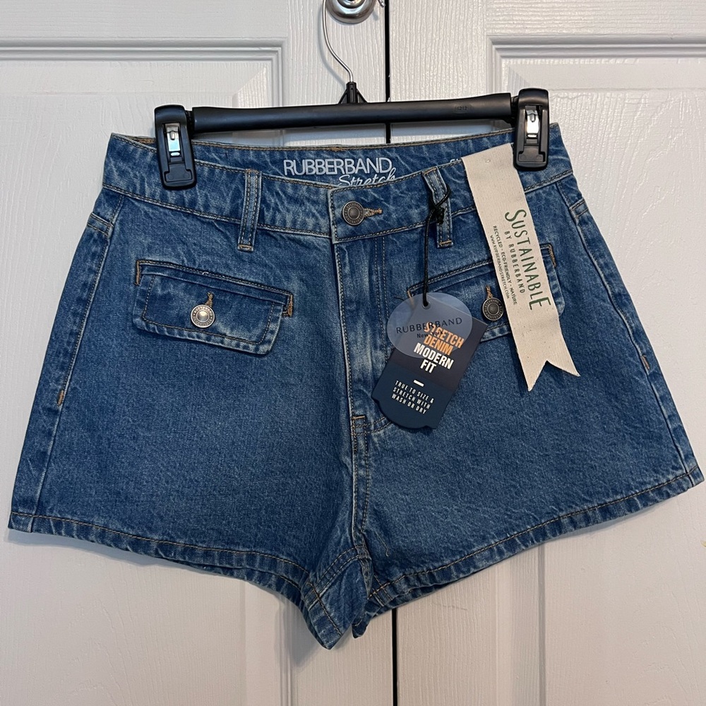 Rubberband Denim - Denim Pocket Detail Women's Shorts size 26 or 3/4 - Picture 3 of 8